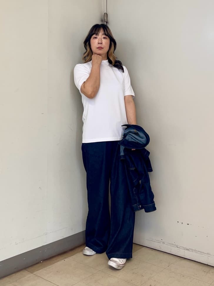 iwさんの「TAKEO KIKUCHI｜【COOL CITY WEAR】インドライ天竺モックネック プルオーバー /吸汗速乾」を使ったコーディネート