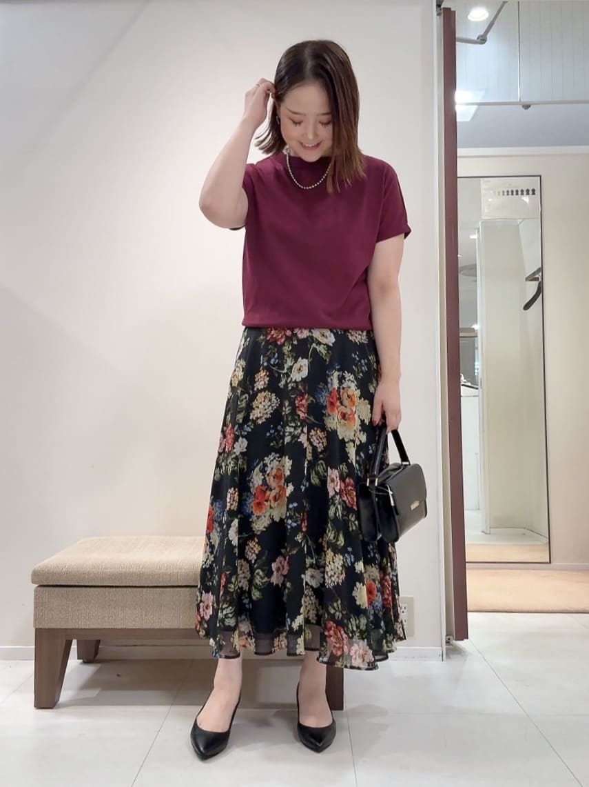 YUIさんの「UNTITLED｜【洗える/前後2WAY】ネックプルオーバーニット」を使ったコーディネート