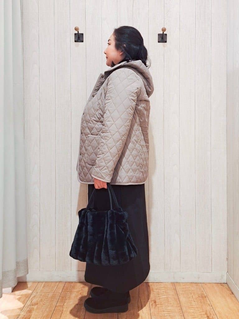 kotomiさんの「SHOO･LA･RUE｜【S-LL/洗濯機可】ふわふわがやみつきになる柔らかさ スウェットライクロゴニット」を使ったコーディネート