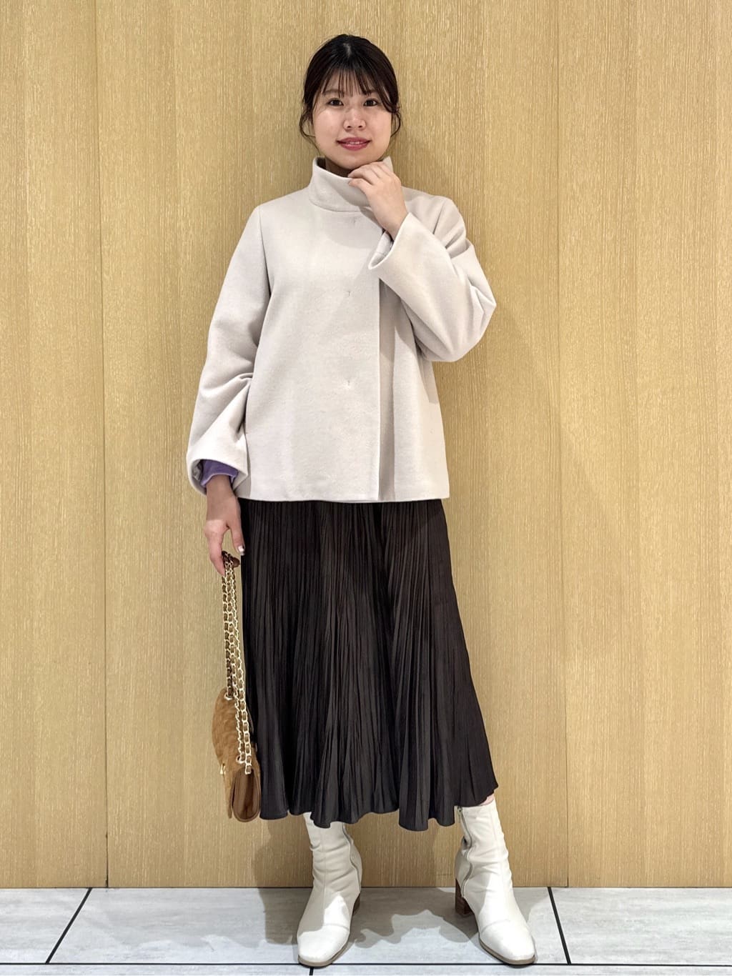 nanaさんの「UNTITLED｜【きれいめ/洗える】ラメ入りワイドボートネックニット」を使ったコーディネート