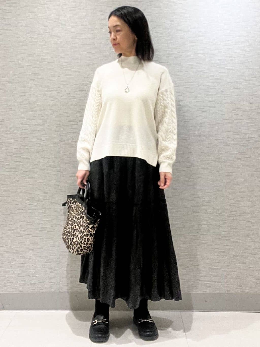 marikoさんの「Reflect｜【一枚で着映え◎／ゆったりシルエット】ラメ&times;スパンコールウール混ニット」を使ったコーディネート