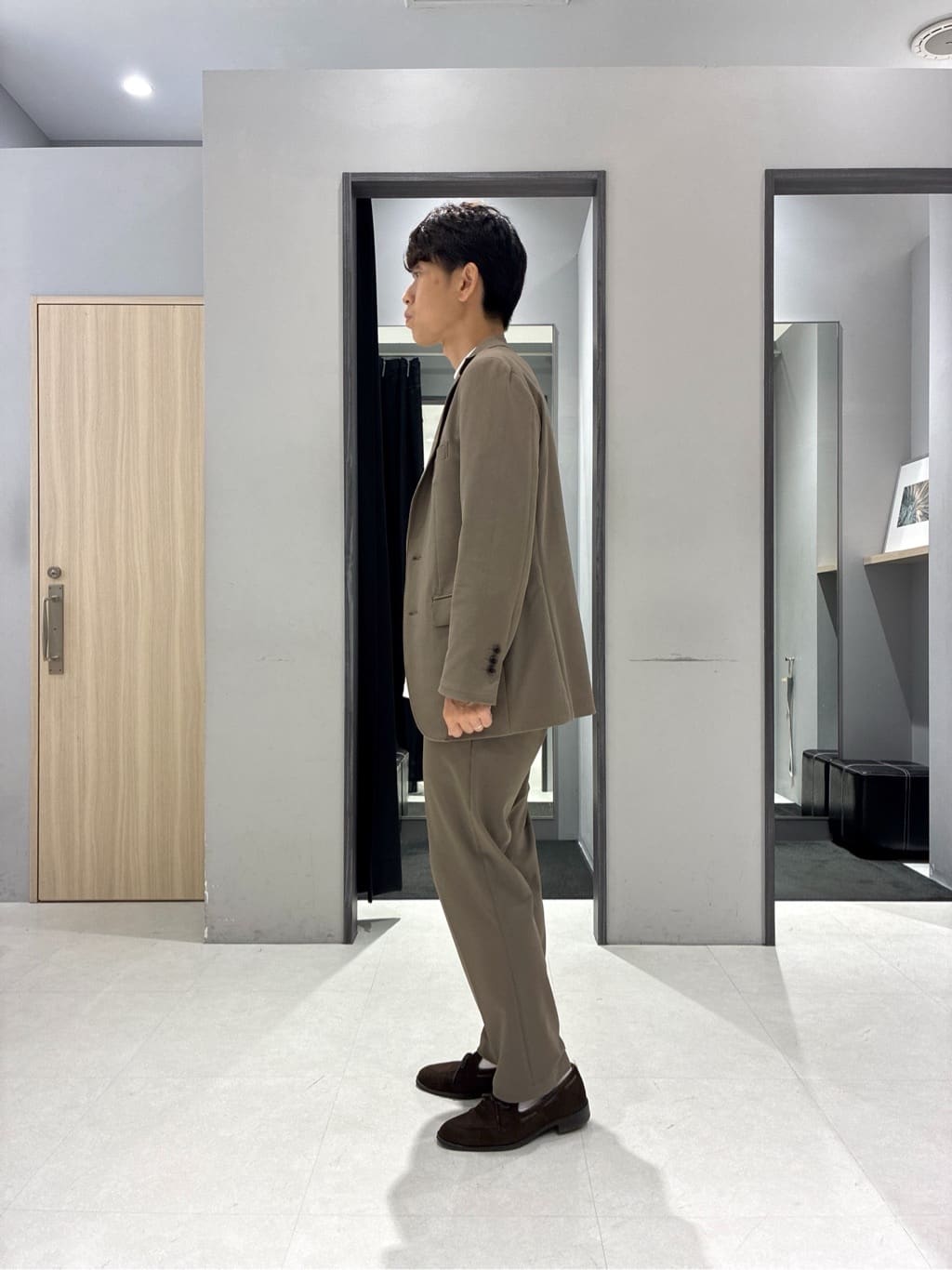 わいずみさんの「TAKEO KIKUCHI｜【360&deg;ストレッチ／セットアップ対応】None Of Stress ジャケット」を使ったコーディネート