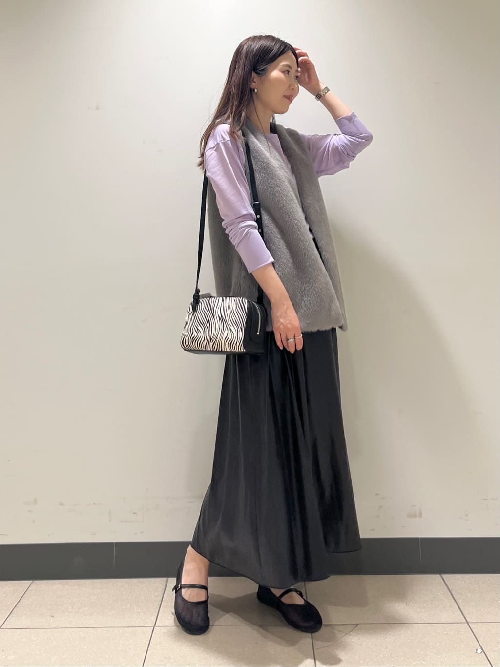 shokoさんの「INDIVI｜ストレッチシアーロングTシャツ」を使ったコーディネート