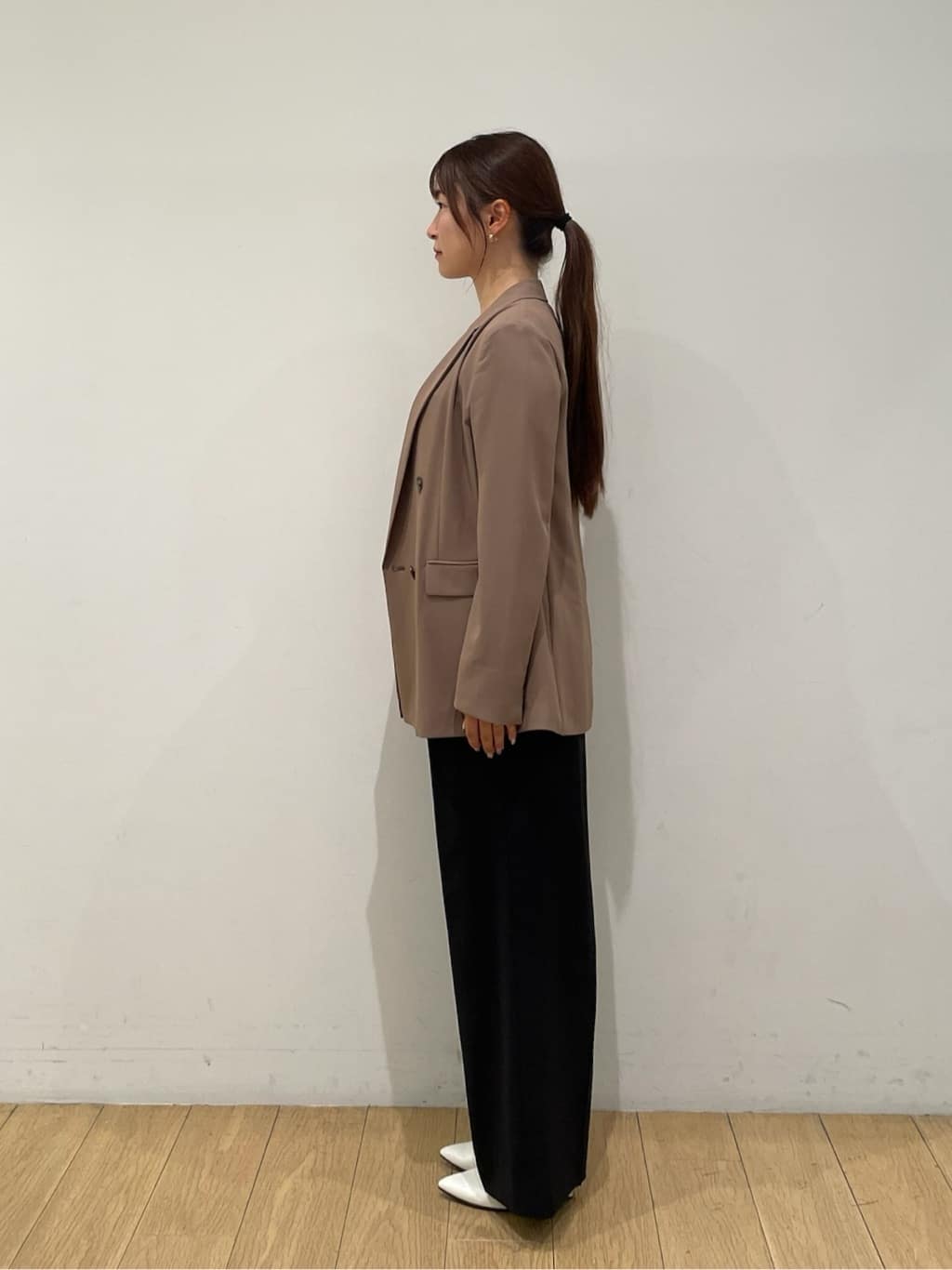 maiさんの「INDIVI｜【軽く羽織れる！】ダブルジャケット」を使ったコーディネート