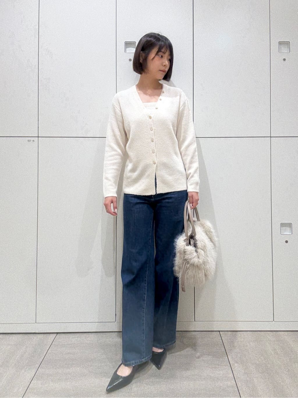 Itoさんの「UNTITLED｜【グレー/ブルー/ジーンズ】ソフトワイドデニムパンツ」を使ったコーディネート