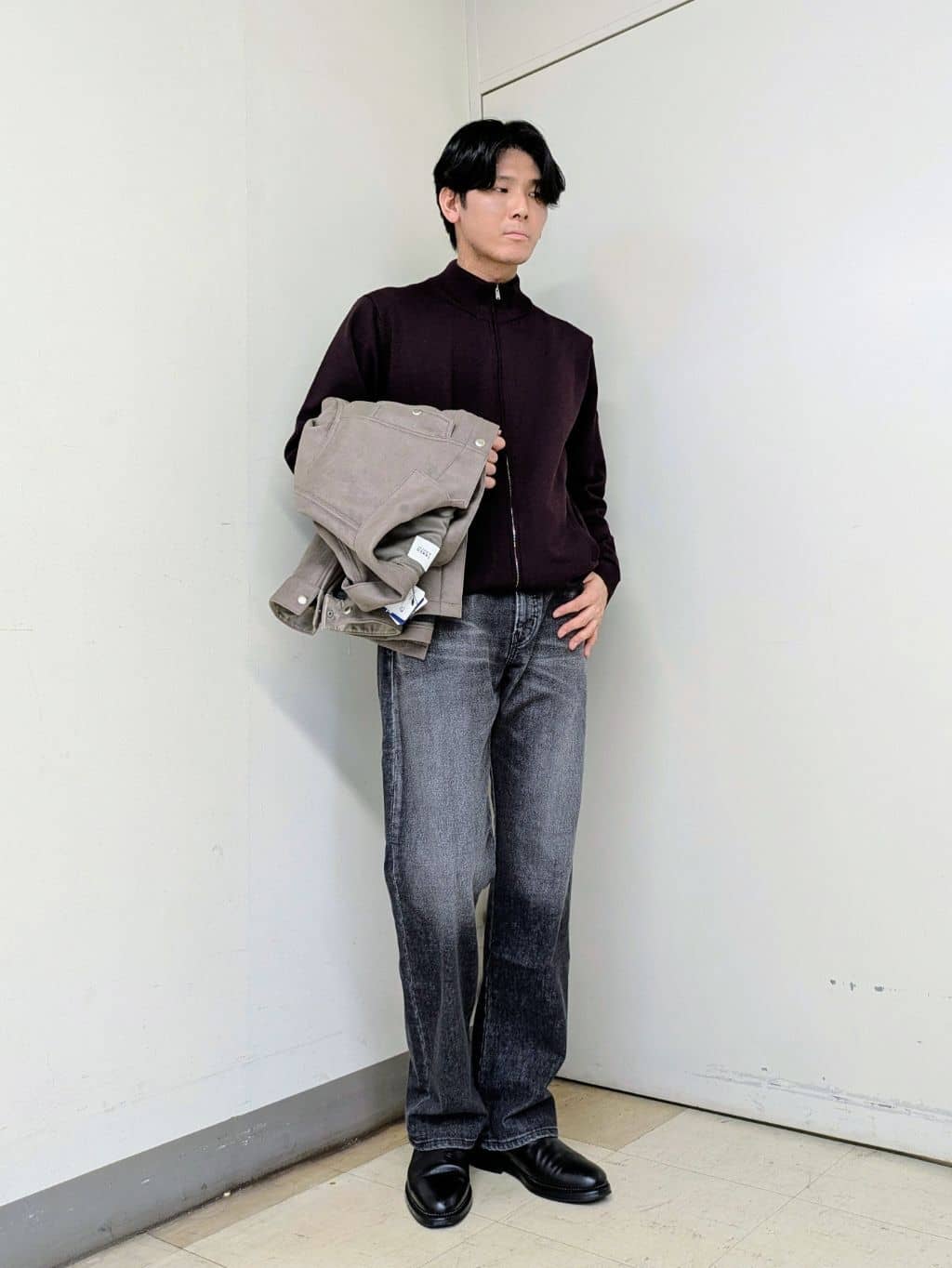 ryoさんの「TAKEO KIKUCHI｜アンチピリング ジップアップ ニット」を使ったコーディネート