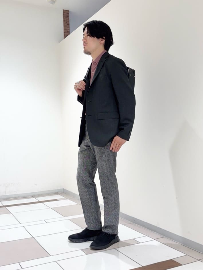 及川さんの「TAKEO KIKUCHI｜【抗菌防臭】COOL DOTS（R）ドビープリント パンツ」を使ったコーディネート