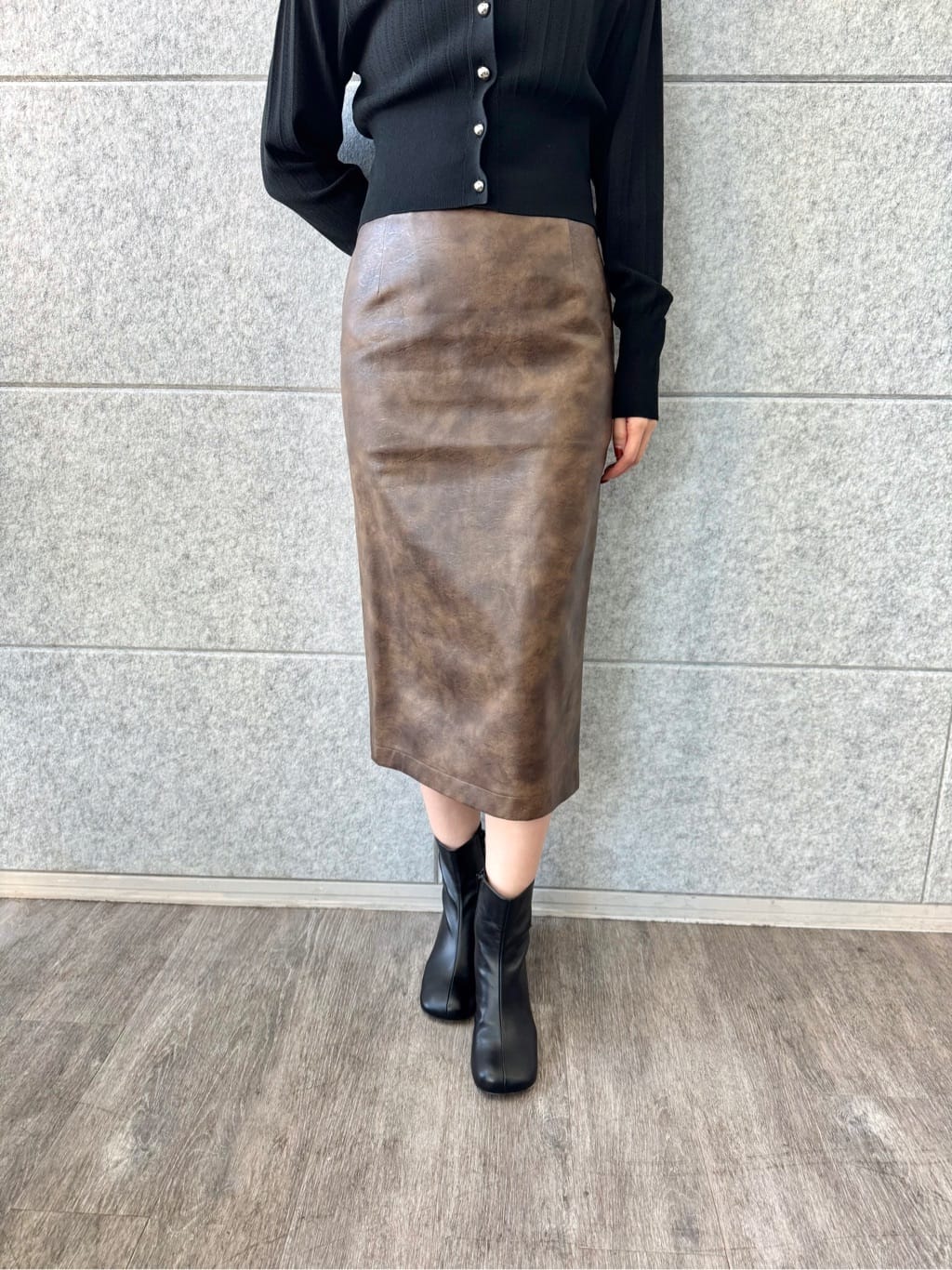 uchi__yamaさんの「CODE A｜garin sleek skirt」を使ったコーディネート