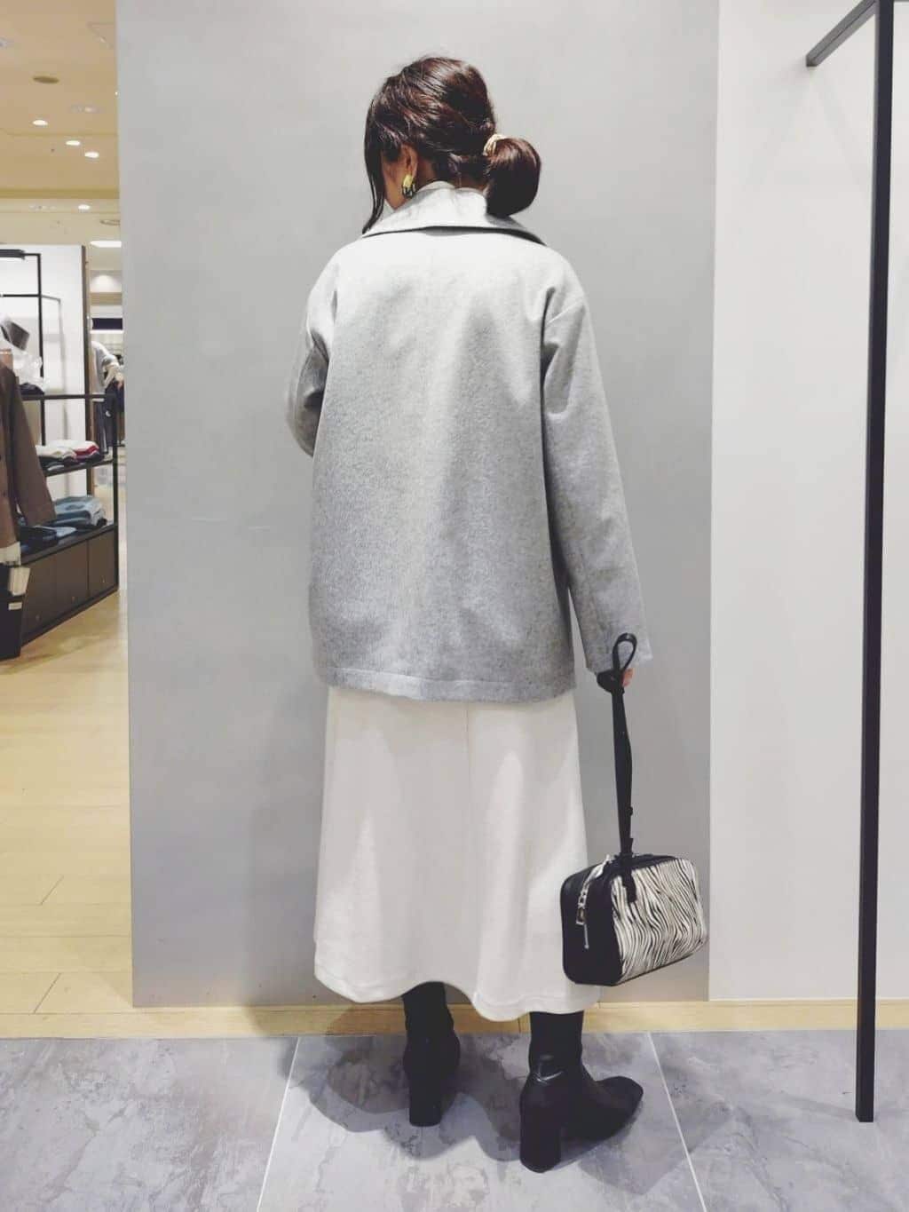 TOMOMIさんの「INDIVI｜【洗える／毛玉になりにくい】エクストラファインウール リブタートルニット」を使ったコーディネート