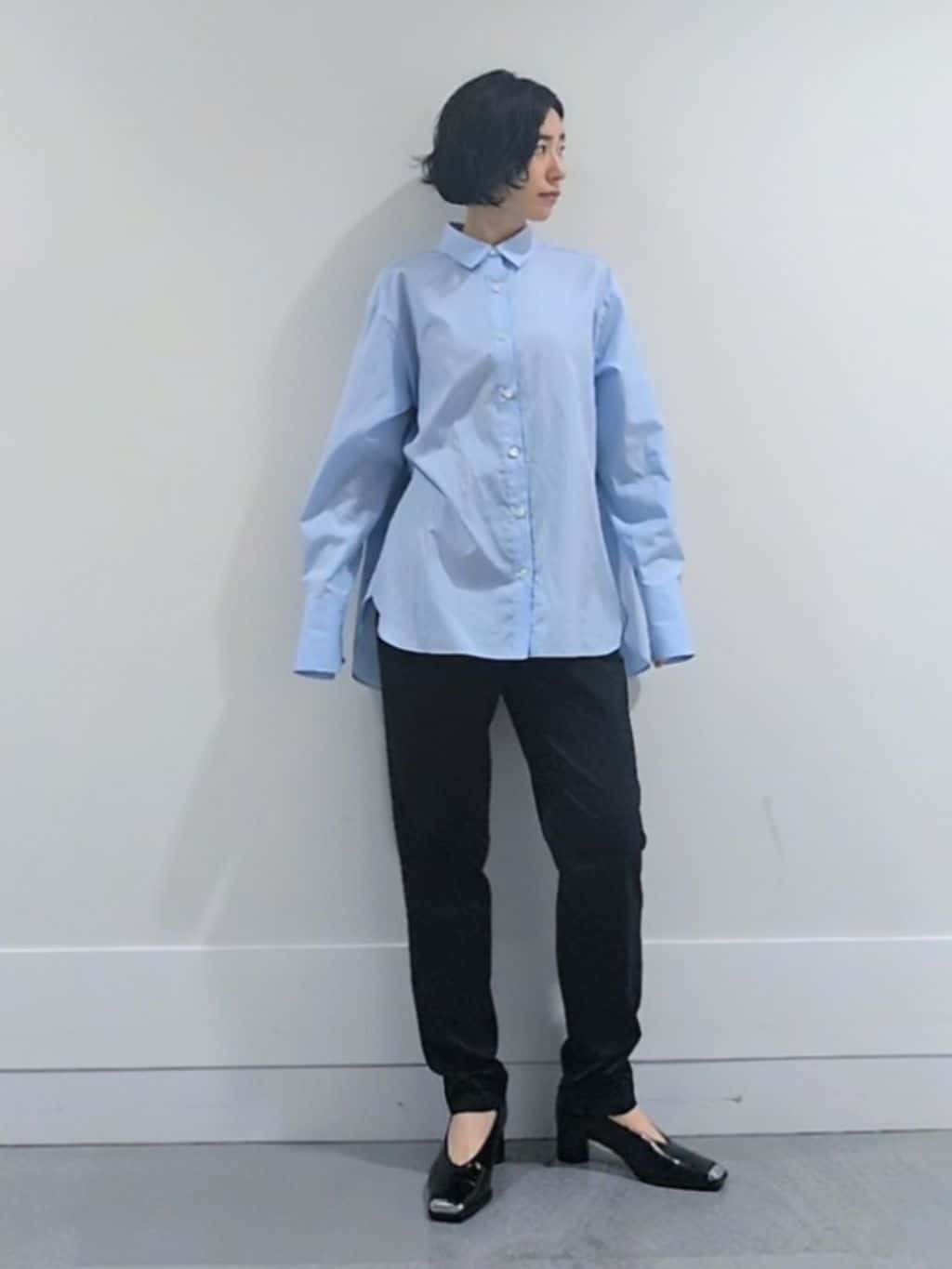 ミズタさんの「UNTITLED｜【トレンド/柔らかな素材感】ビスチェセットカーディガン」を使ったコーディネート