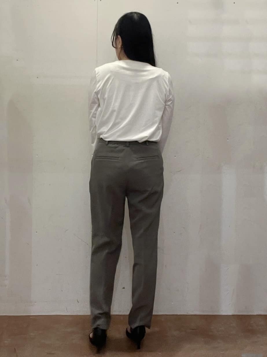 Hitomiさんの「index｜《XS-LLサイズ》ストレッチテーパードパンツ／セットアップ対応【洗濯機洗い可／イージーアイロン／防」を使ったコーディネート