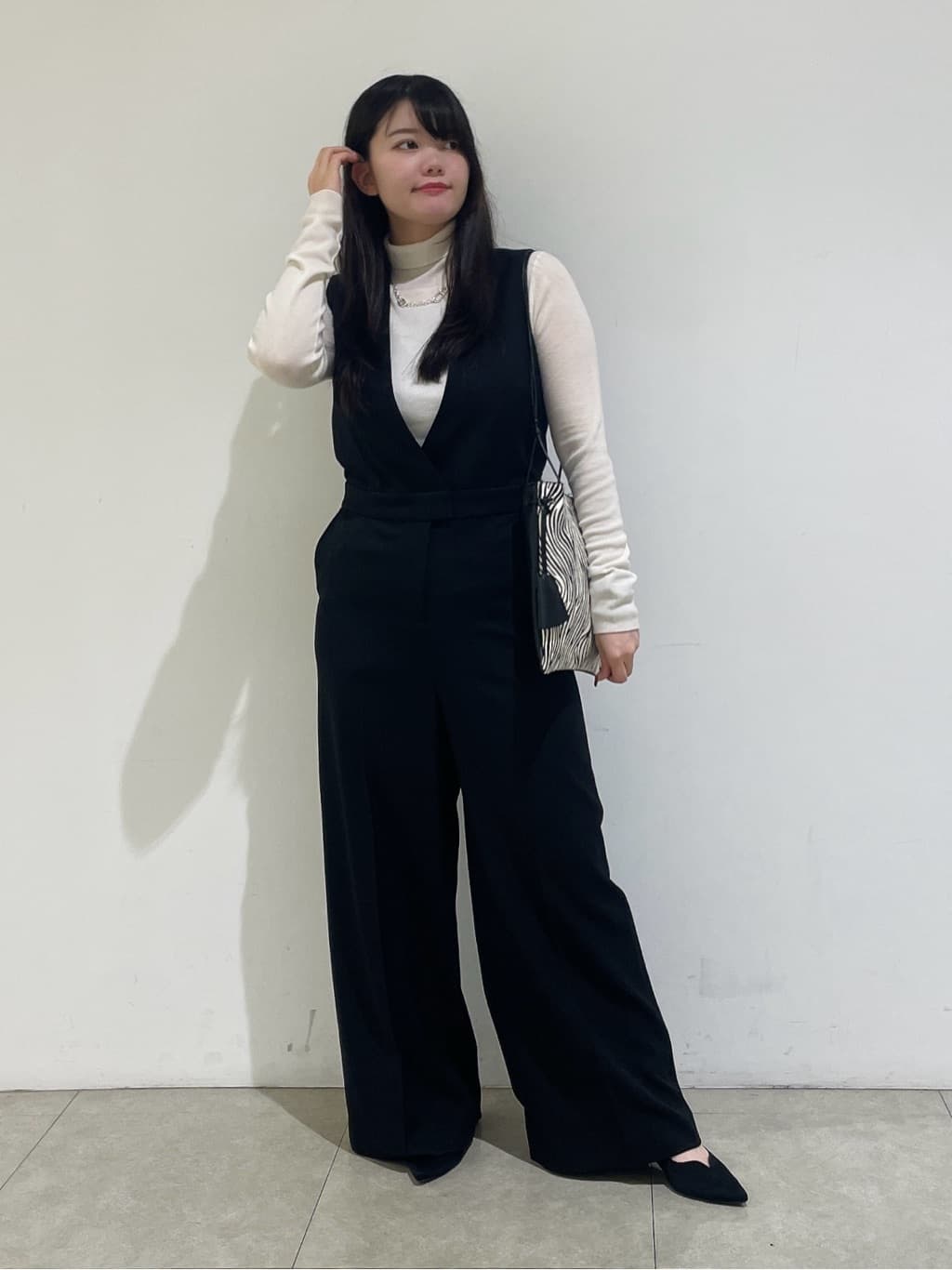 emikaさんの「INDIVI｜【洗える／薄手／ラメ】シアーラメニット」を使ったコーディネート