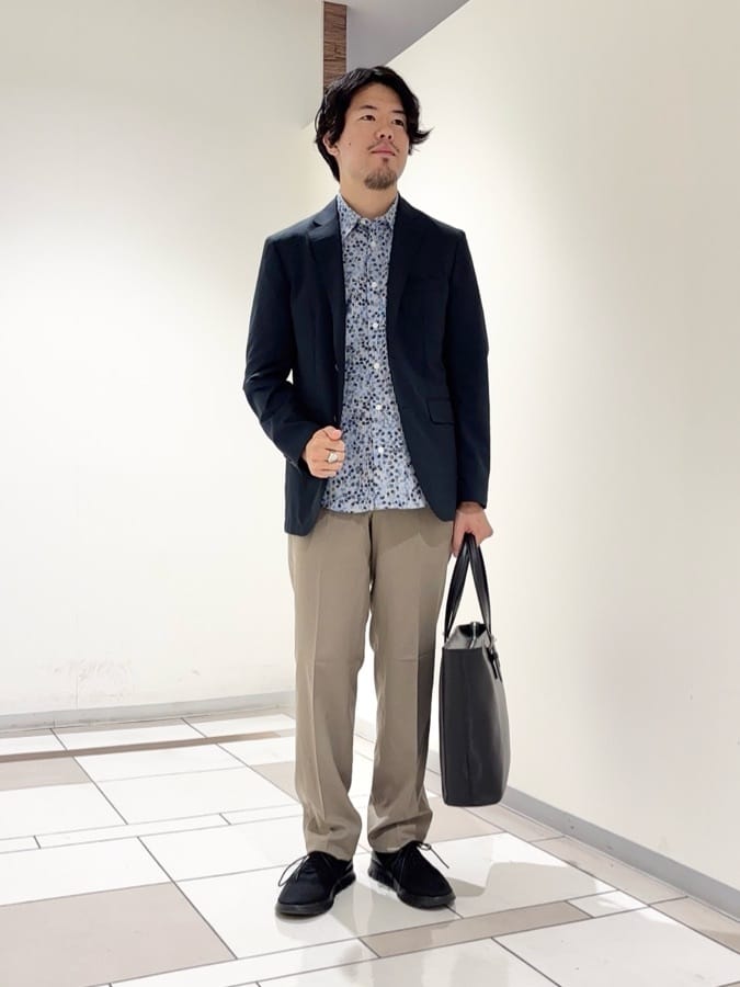 及川さんの「TAKEO KIKUCHI｜【抗菌防臭】COOL DOTS（R）ドビープリント ジャケット」を使ったコーディネート
