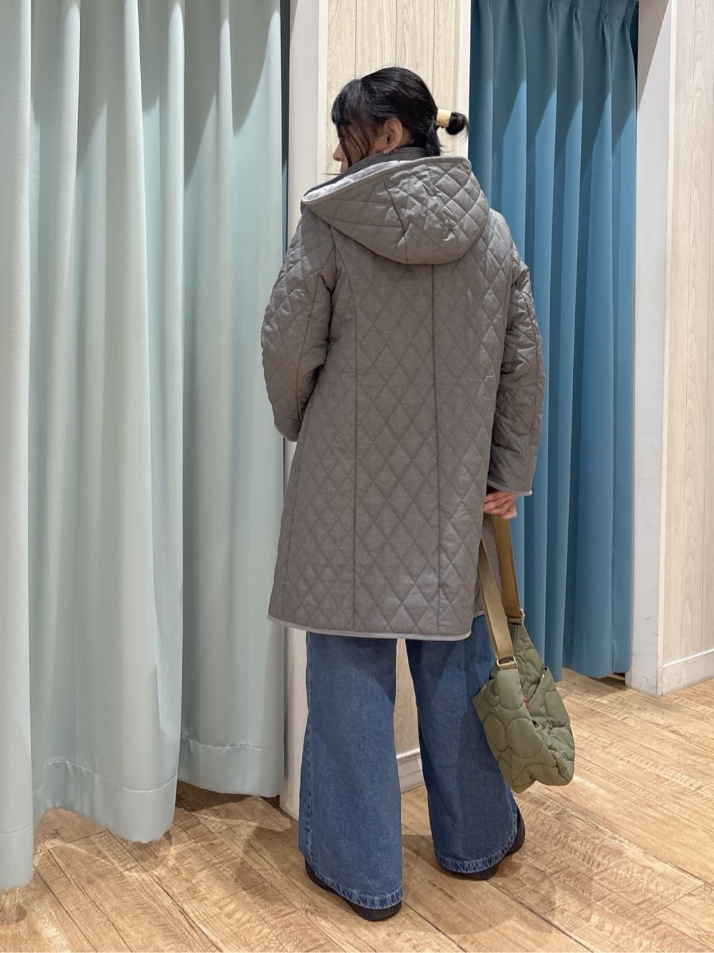わかさんの「SHOO･LA･RUE｜【洗濯機可/毛玉レス】大人世代も取り入れやすい スウェットライク アソートニット」を使ったコーディネート