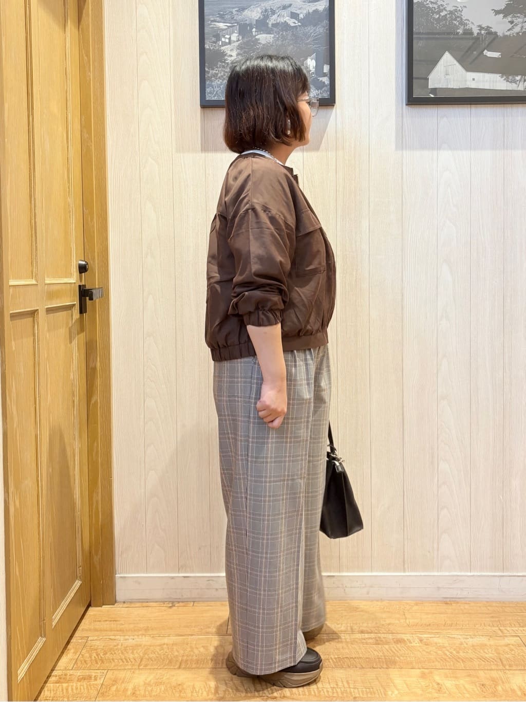 砂糖さんの「SHOO･LA･RUE｜【S-LL】寒暖差のある時期に 大人上品なシアーブルゾン」を使ったコーディネート
