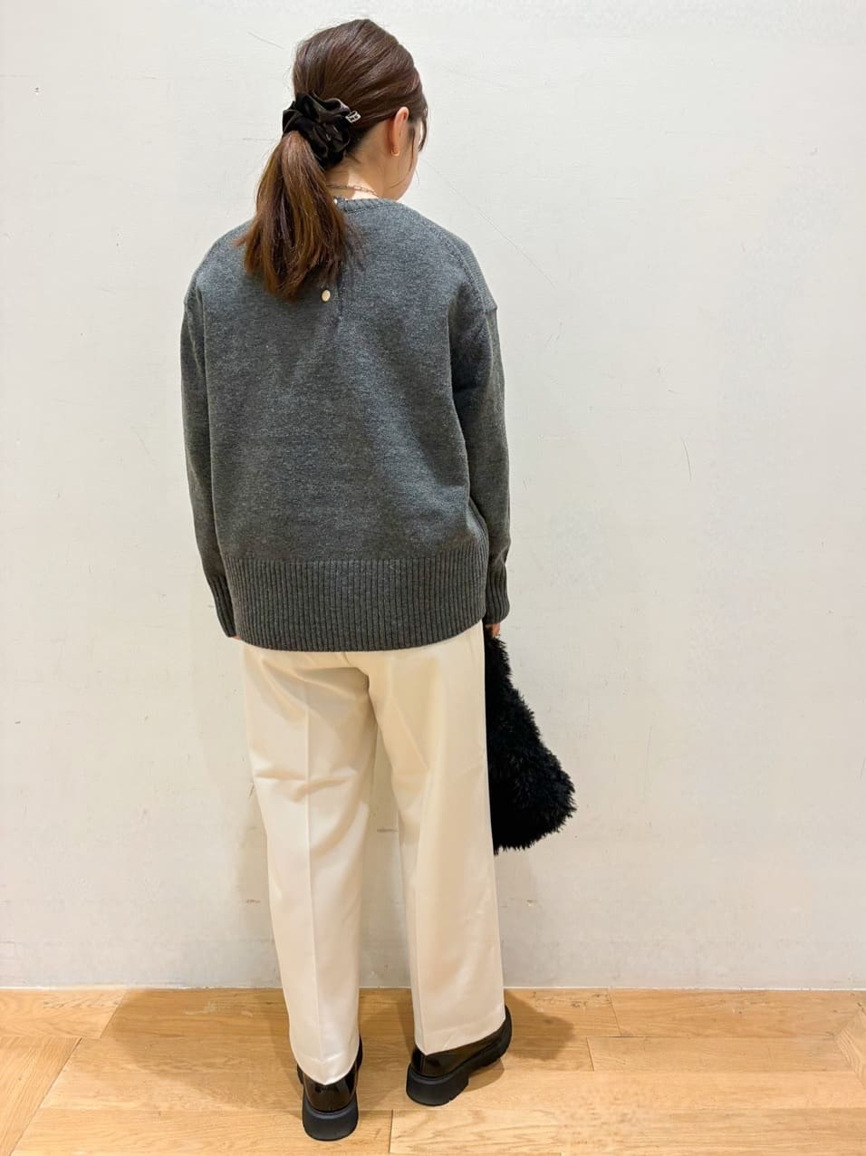 kurumiさんの「OPAQUE.CLIP｜ウォームタッチ イージーワイドパンツ【洗濯機洗OK／ストレッチ】≪SS～LL≫」を使ったコーディネート