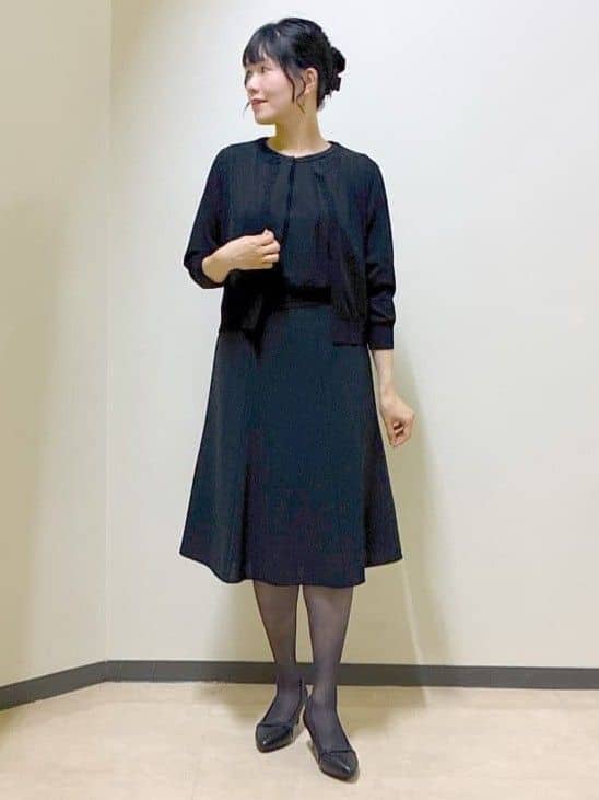  beni_gingerさんの「Reflect｜【一枚着で着映え◎／ジャケットのインナーにも】フロント開きブラウス」を使ったコーディネート