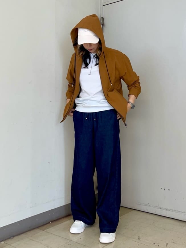 iwさんの「TAKEO KIKUCHI｜【3D ナイロン ストレッチ】ジップアップ フードブルゾン」を使ったコーディネート