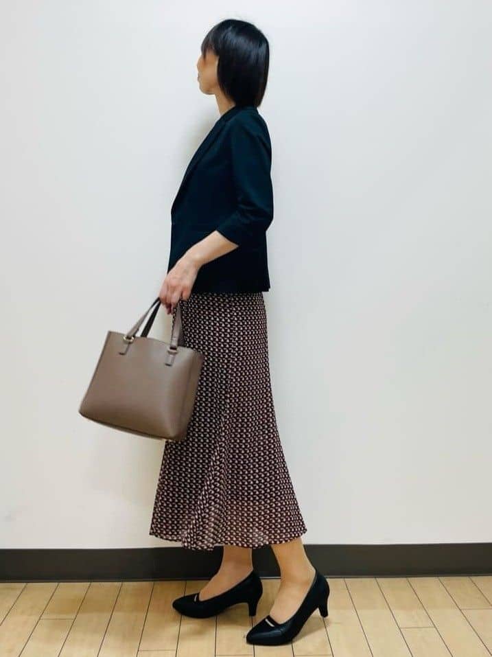 Riiさんの「Reflect｜【インナーに◎／すっきり見え！長め丈】タックデティールブラウス」を使ったコーディネート