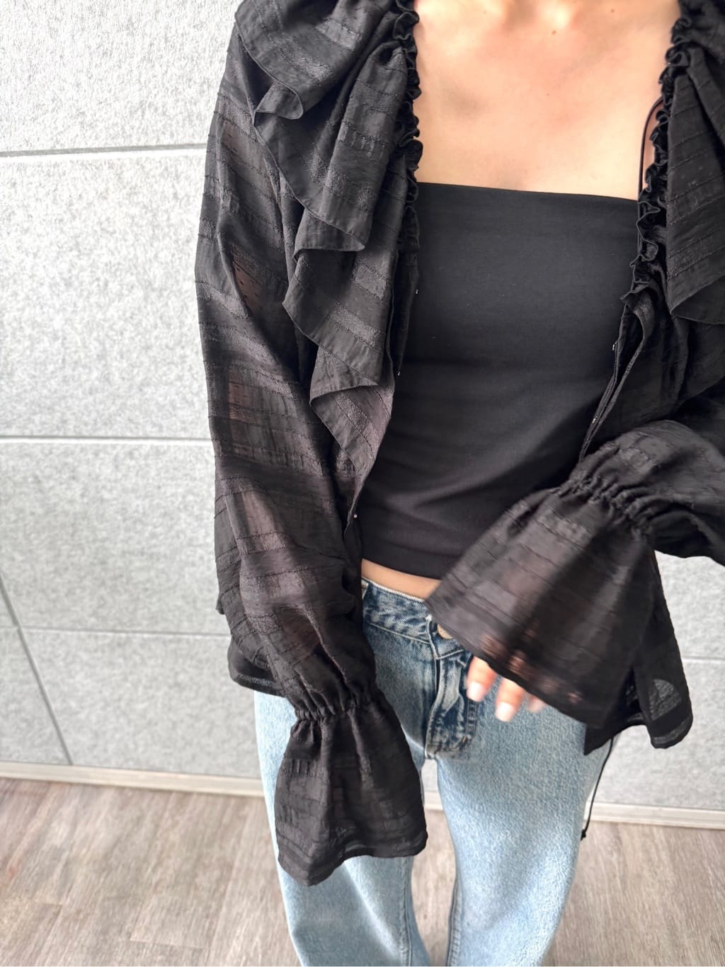 designer yukaさんの「CODE A｜dream ruffle lace blouse」を使ったコーディネート