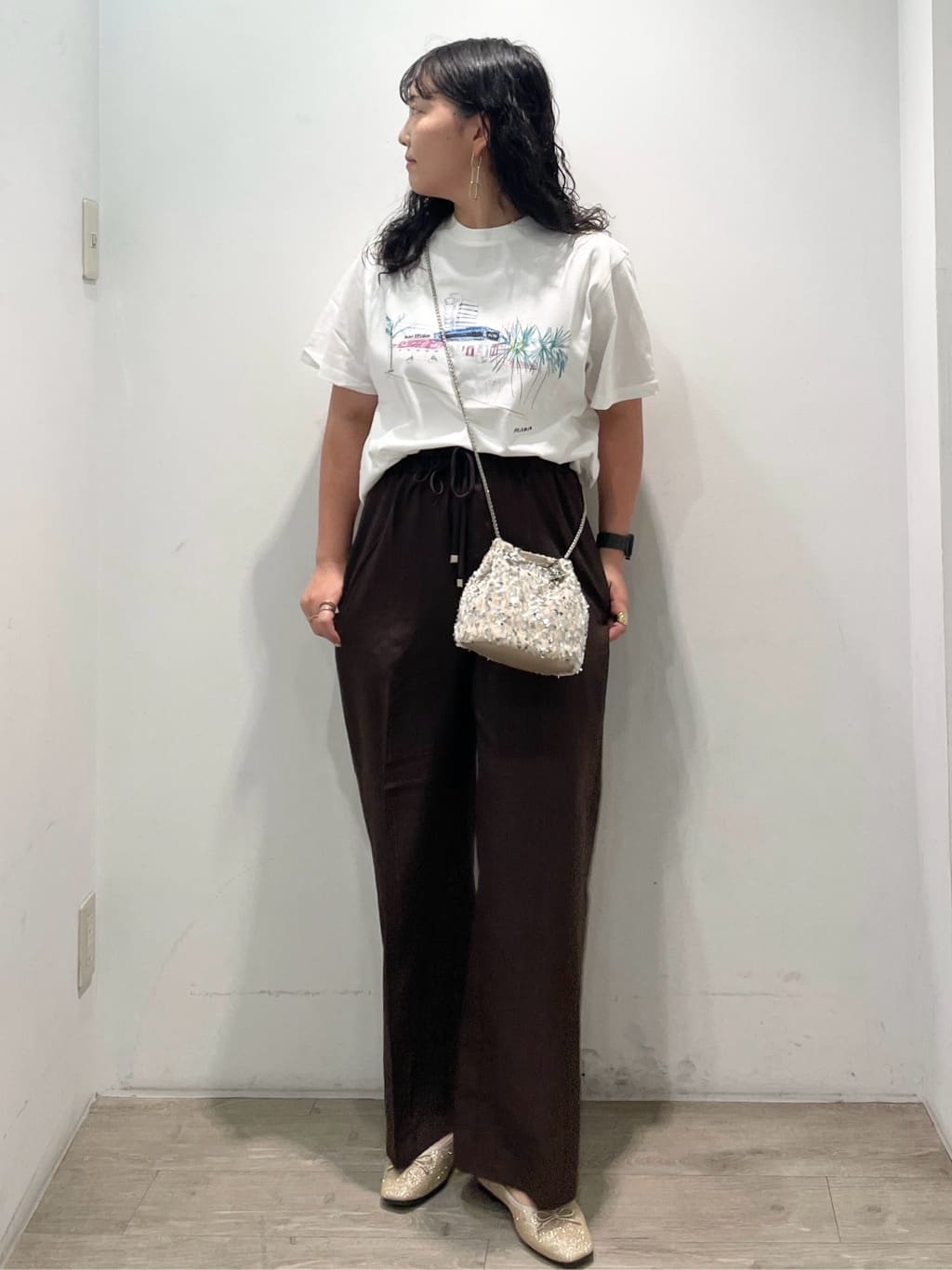 sumicaさんの「OPAQUE.CLIP｜風景イラストプリントTシャツ」を使ったコーディネート
