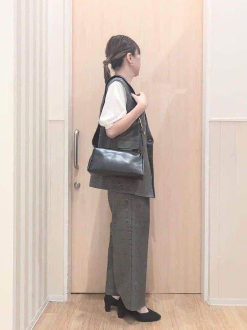 あさんの「SHOO･LA･RUE｜【S-LL/セットアップ可/洗濯後しわになりにくい】ダブルベスト」を使ったコーディネート