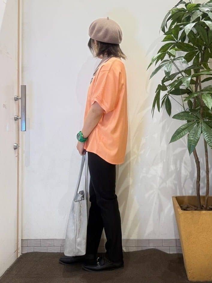 misakiさんの「SHOO･LA･RUE｜【ひんやり/洗濯後しわになりにくい】リブ切り替えドルマンブラウス」を使ったコーディネート