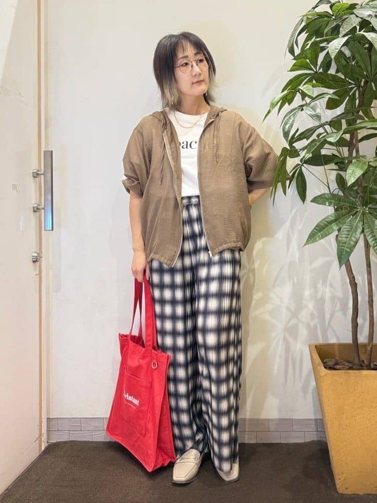 misakiさんの「SHOO･LA･RUE｜【S-LL】柔らかシアーでこなれるフーディブルゾン」を使ったコーディネート