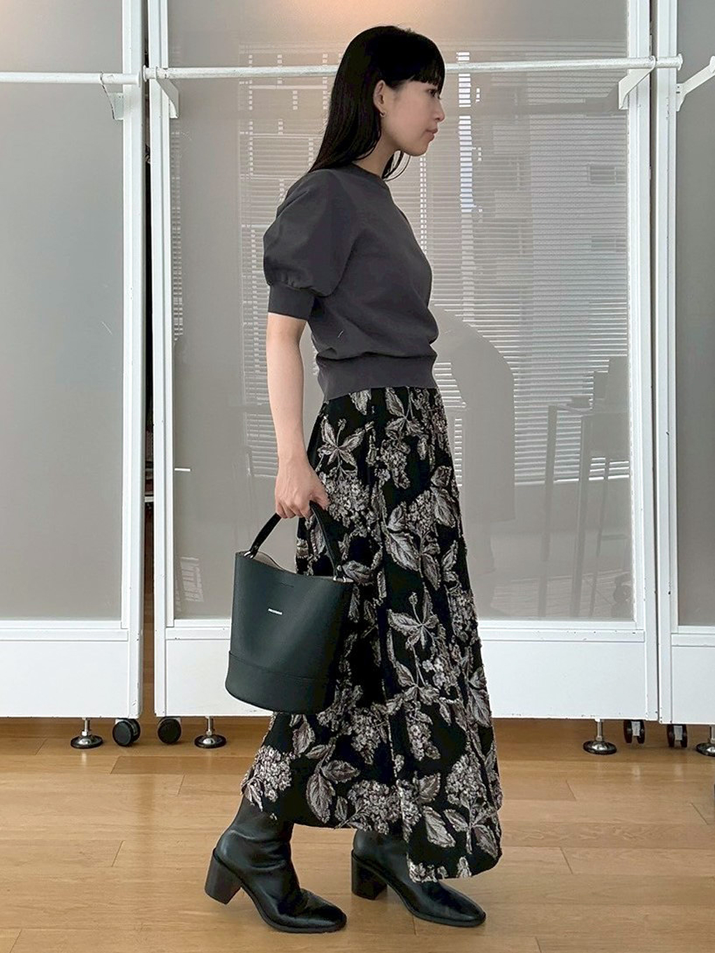 arisaさんの「DRESSTERIOR｜ジャカードフレアスカート」を使ったコーディネート