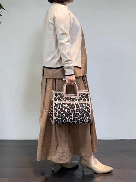 Asamiさんの「UNTITLED｜【アンサンブル可/薄手】ベーシッククルーネックカーディガン」を使ったコーディネート