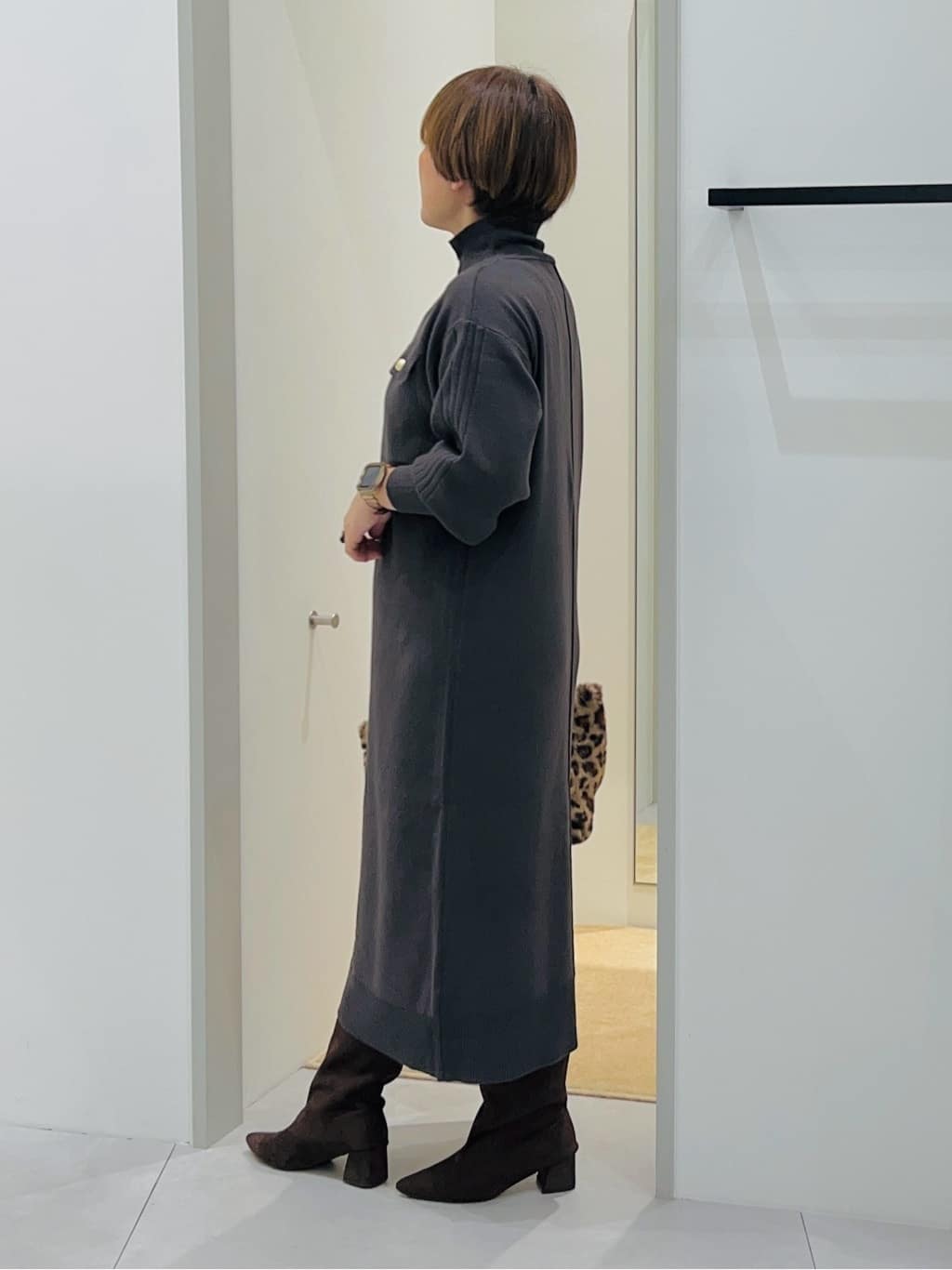 タナさんの「THE SHOP TK｜1枚でこなれ見え ハーフZIPワンピース【毛玉になりにくい/静電気防止/洗濯機OK】」を使ったコーディネート