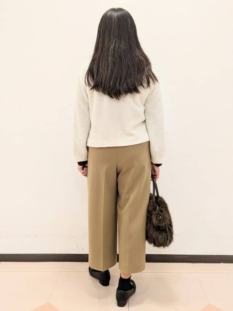 ともさんの「UNTITLED｜【ジャケット風/メタルボタン】アルパカ混シャギーカーディガン」を使ったコーディネート