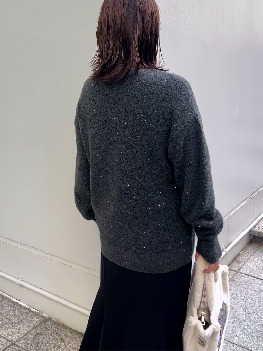 ちびゆきさんの「grove｜華やぎ冬ニット　ミニスパンコールフェザーニット」を使ったコーディネート