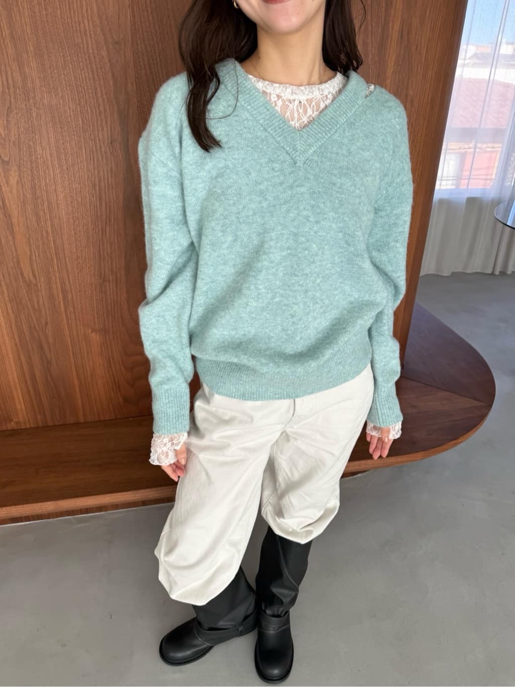miyu maesakaさんの「CODE A｜M cloudy over V pullover」を使ったコーディネート
