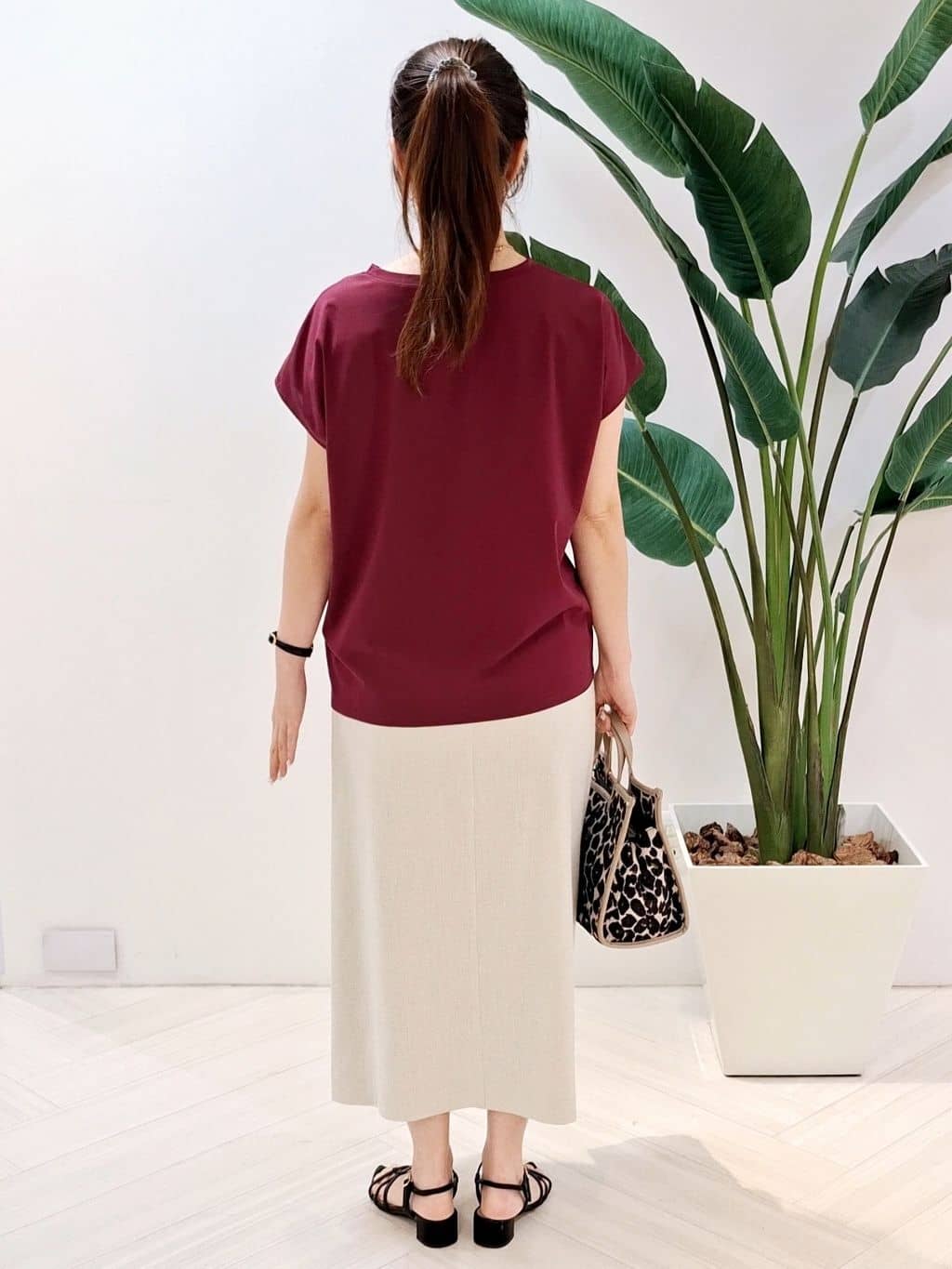 YuKaRiさんの「UNTITLED｜【洗える/Tシャツ】ツイストプルオーバー」を使ったコーディネート
