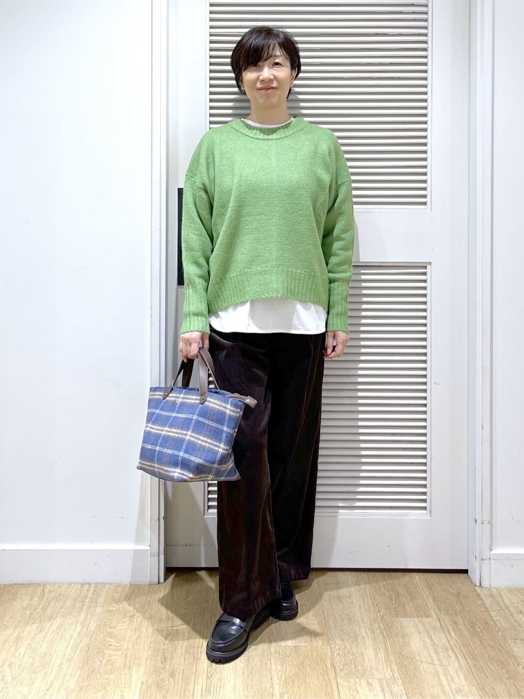 Miyazakiさんの「Dessin｜【選べる首元デザイン/洗える】クルーネックロングTシャツ」を使ったコーディネート
