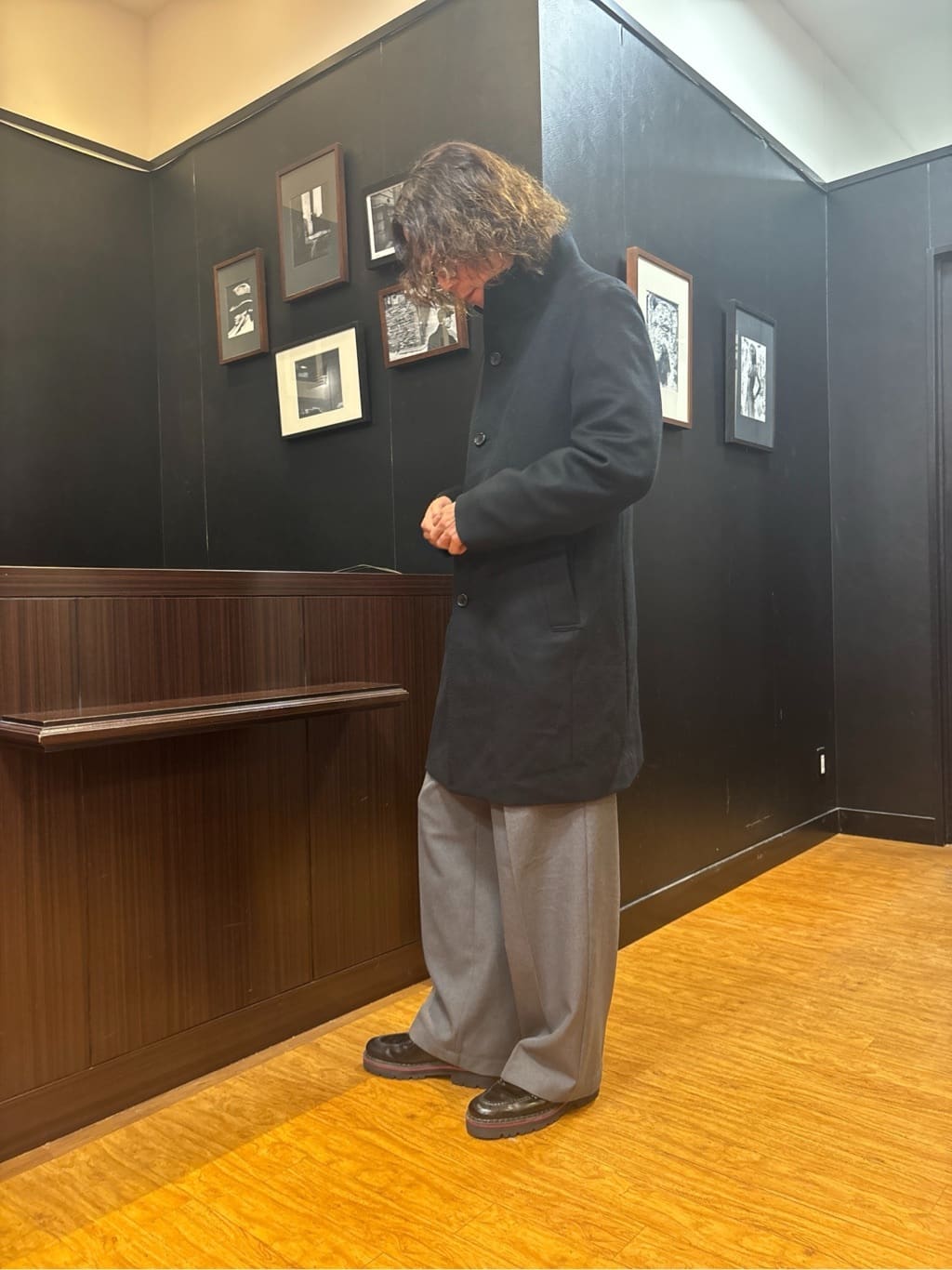おーのさんの「TAKEO KIKUCHI｜【ウールカシミヤブレンド】ビーバー調 スタンドカラー コート」を使ったコーディネート