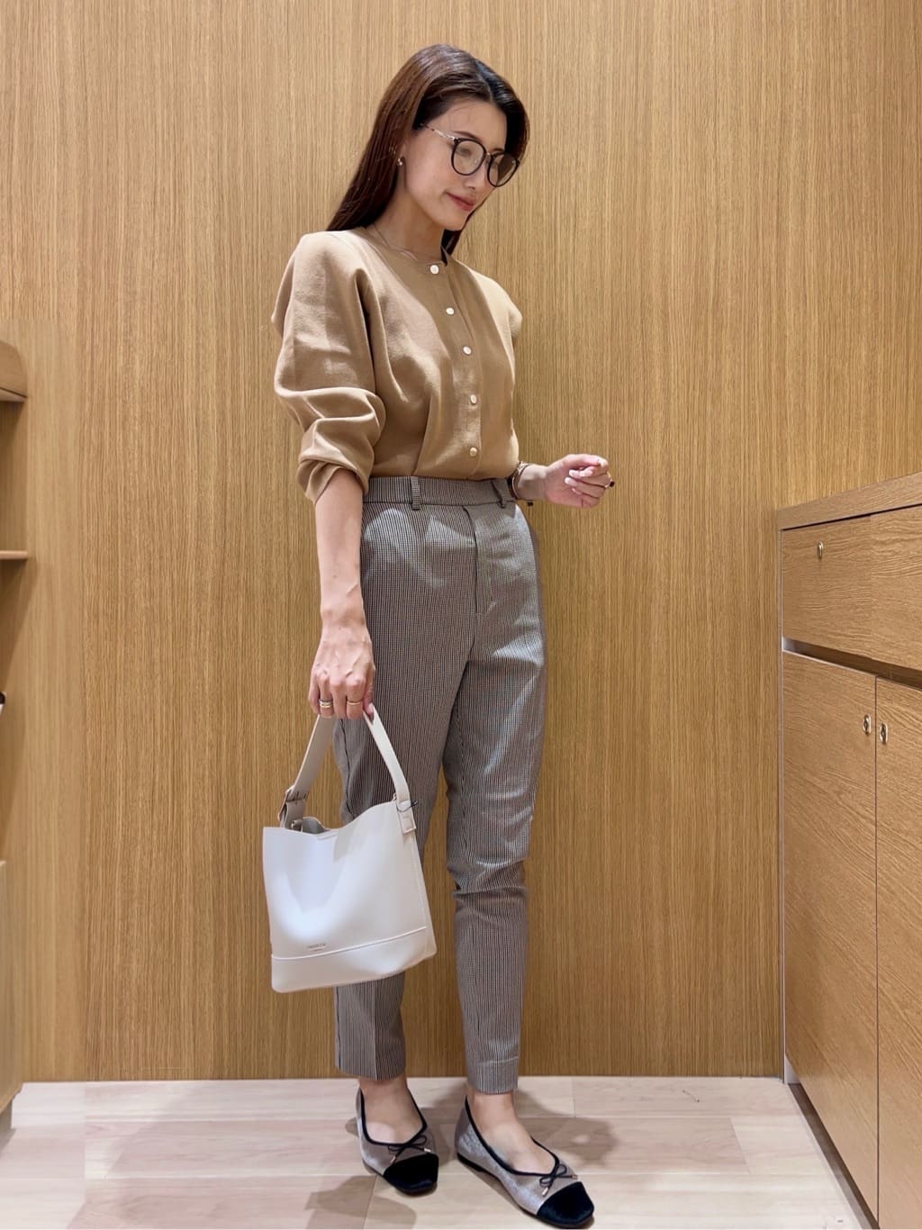 maiさんの「OPAQUE.CLIP｜《SS-LLサイズ》ハイストレッチイージースティックパンツ【洗濯機洗い可】」を使ったコーディネート