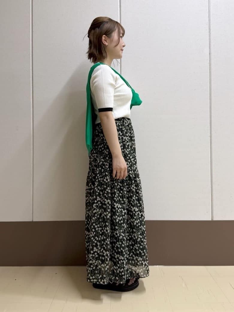 Rikoさんの「INDIVI｜【インナーで活躍／アンサンブル】クルーネック半袖ニット」を使ったコーディネート