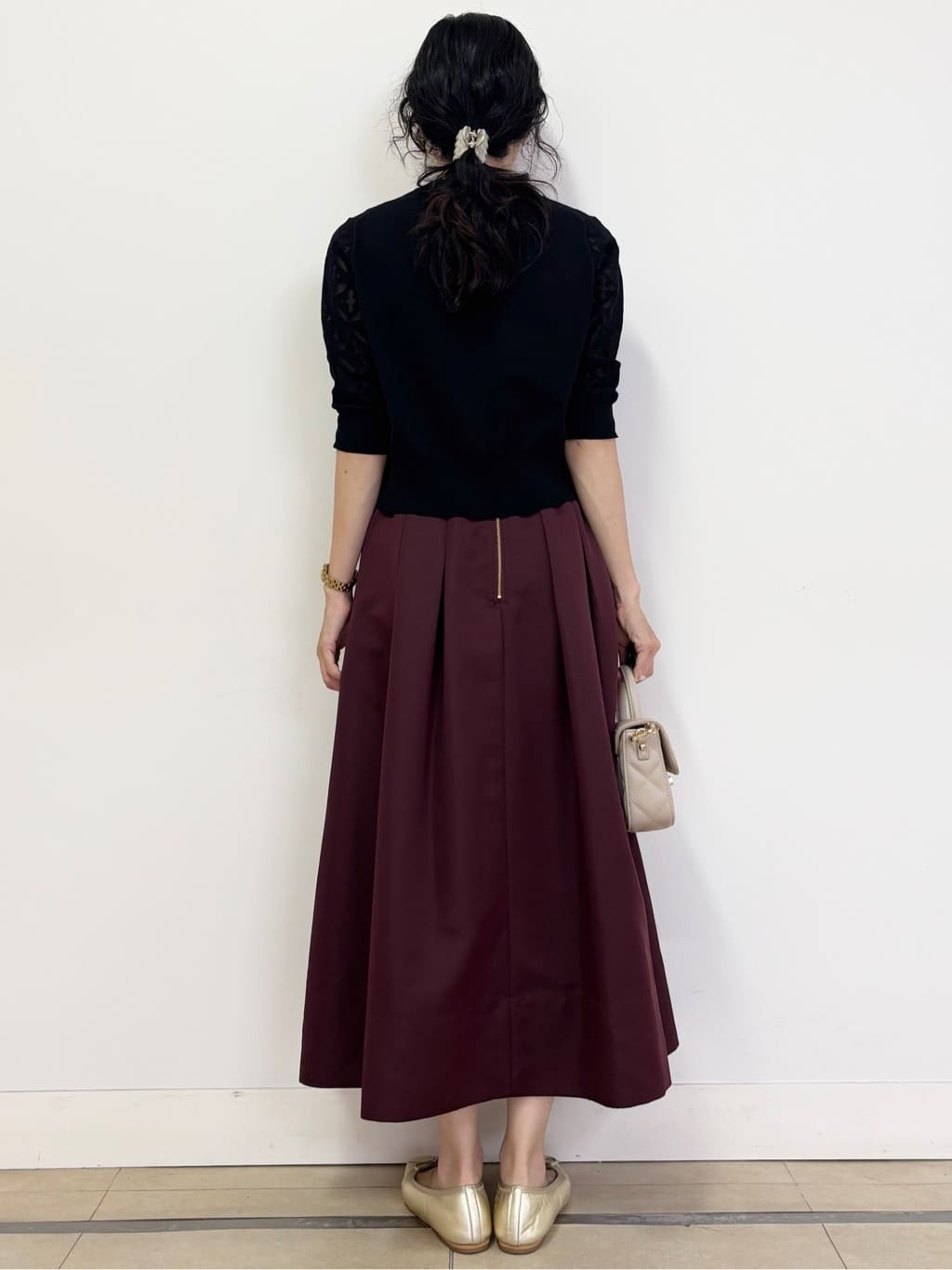 YOKOTAさんの「DRESSTERIOR｜キルテッドショルダーバッグ」を使ったコーディネート