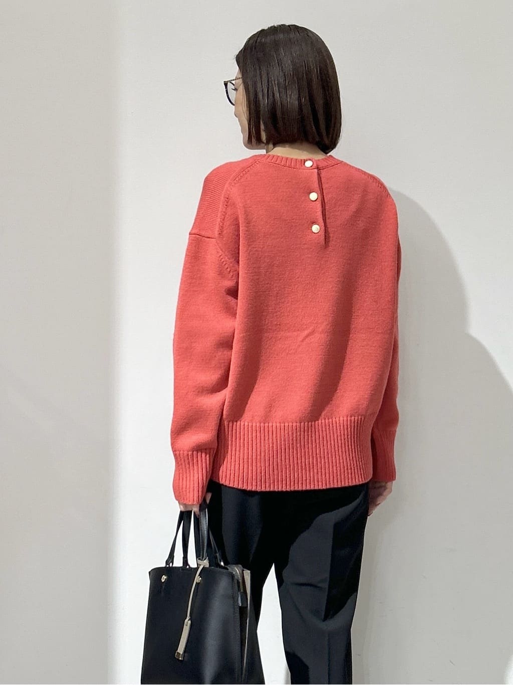 NAKAさんの「OPAQUE.CLIP｜ウォームタッチ イージーテーパードパンツ【洗濯機洗OK／ストレッチ】」を使ったコーディネート