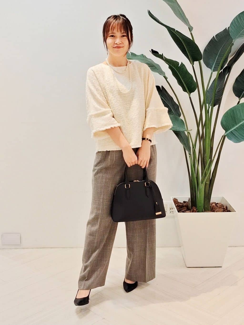 YuKaRiさんの「UNTITLED｜【きれいめ／体型カバー】ツイードドルマントップス」を使ったコーディネート