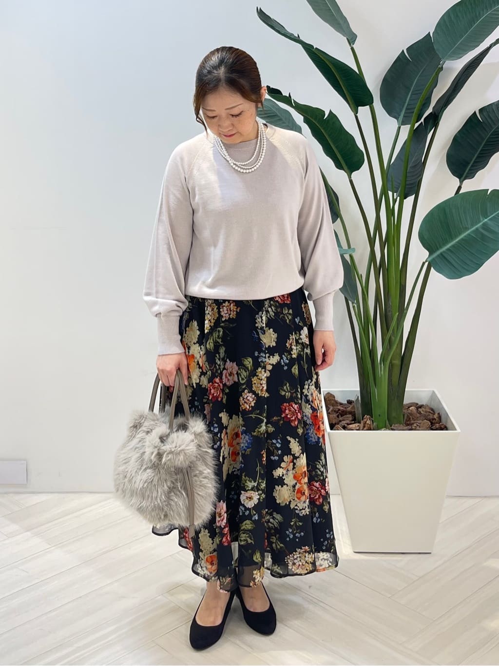 Tomoさんの「UNTITLED｜【8色展開／コンパクト丈】レーヨン混 コクーンニット」を使ったコーディネート