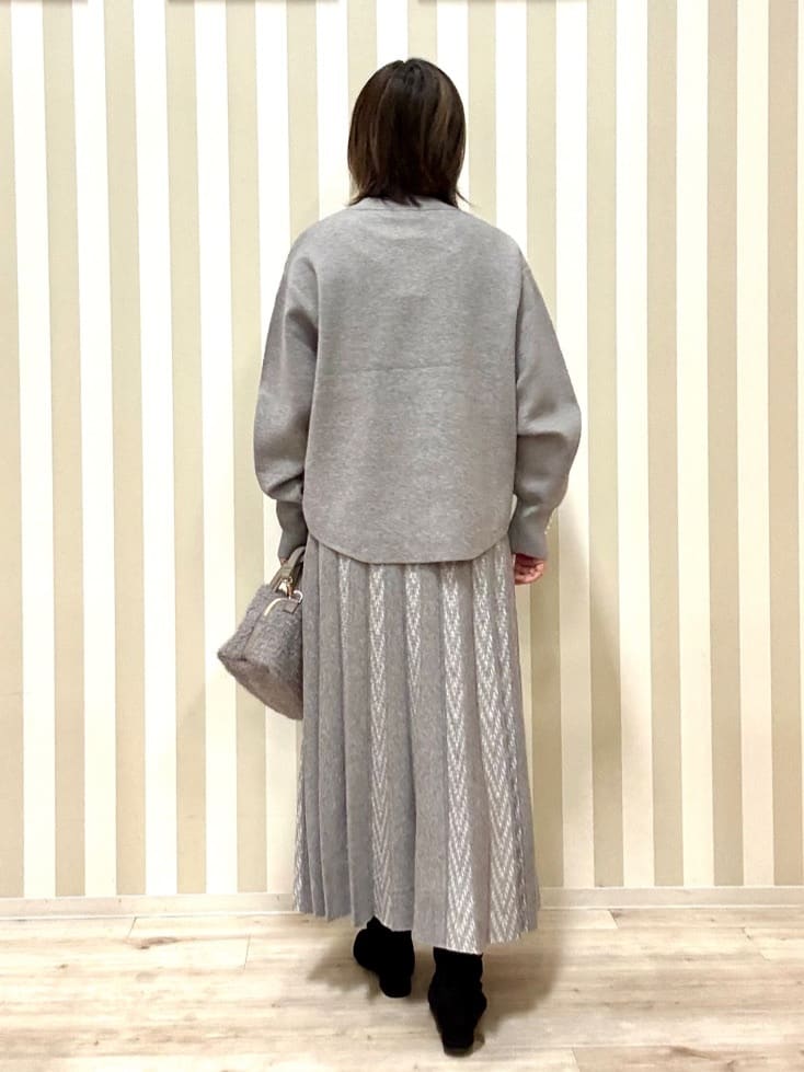 pieceさんの「SHOO･LA･RUE｜【S-LL】上品さを纏う やわらかフェイクスエード ミドル丈ブルゾン」を使ったコーディネート