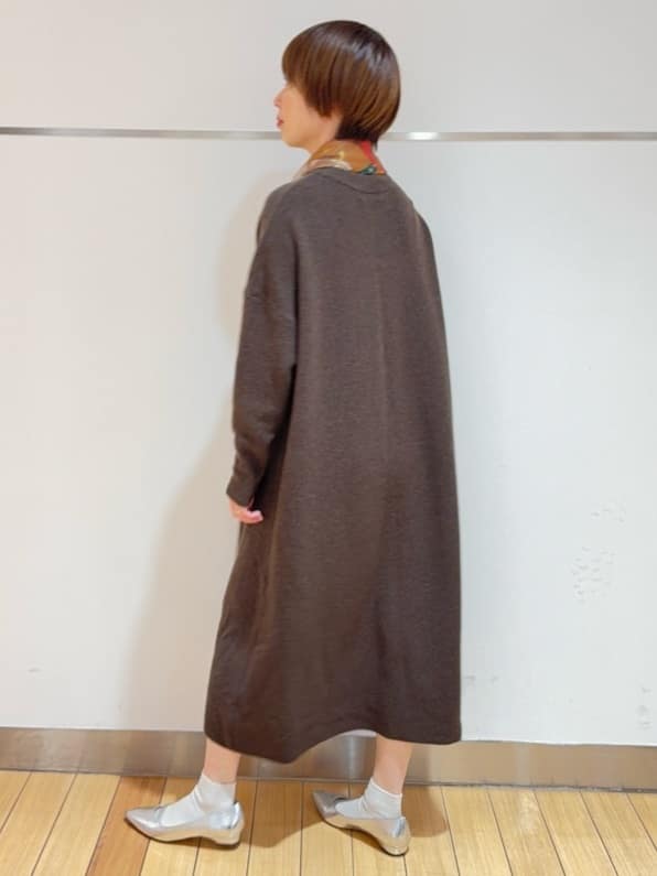 あやさんの「UNTITLED｜【ロング丈/ゆったりシルエット】テントライン ニットワンピース」を使ったコーディネート