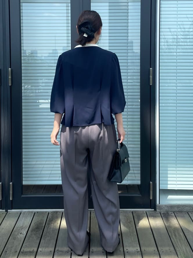 abeさんの「Couture brooch｜【帯電防止・通勤】ウエストリボン サスペンダー付きワイドパンツ」を使ったコーディネート