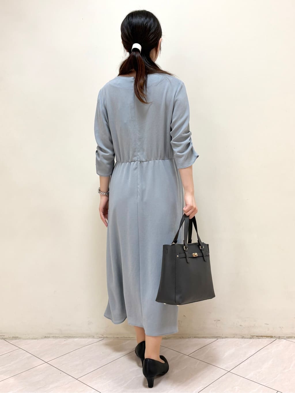 mikiさんの「Reflect｜【吸水速乾／防しわ】シルキープリーツワンピース」を使ったコーディネート