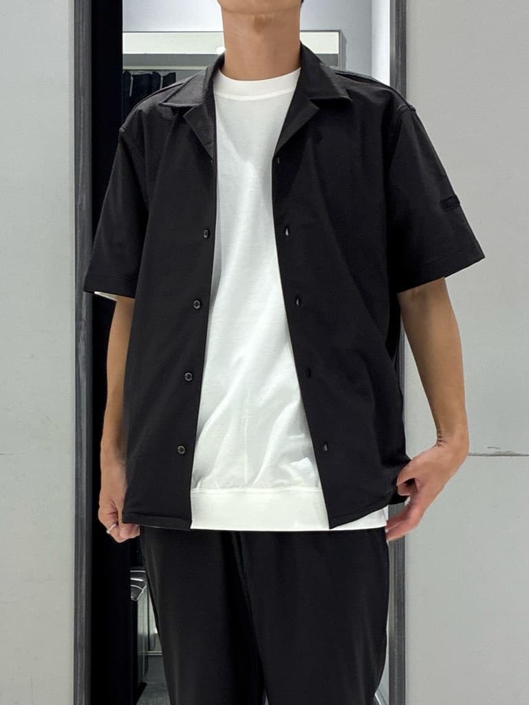 わいずみさんの「TAKEO KIKUCHI｜【COOL CITY WEAR】エアートール オープンカラーシャツ /接触冷感・通気性」を使ったコーディネート