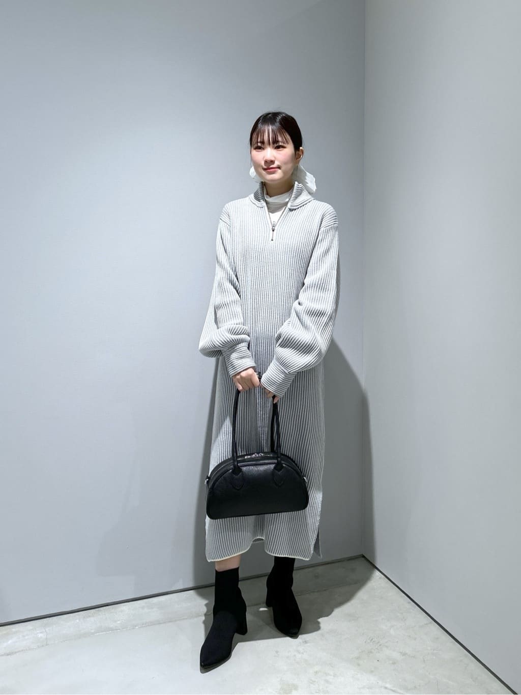 Renoさんの「INDIVI｜スタンドネックニットワンピース」を使ったコーディネート