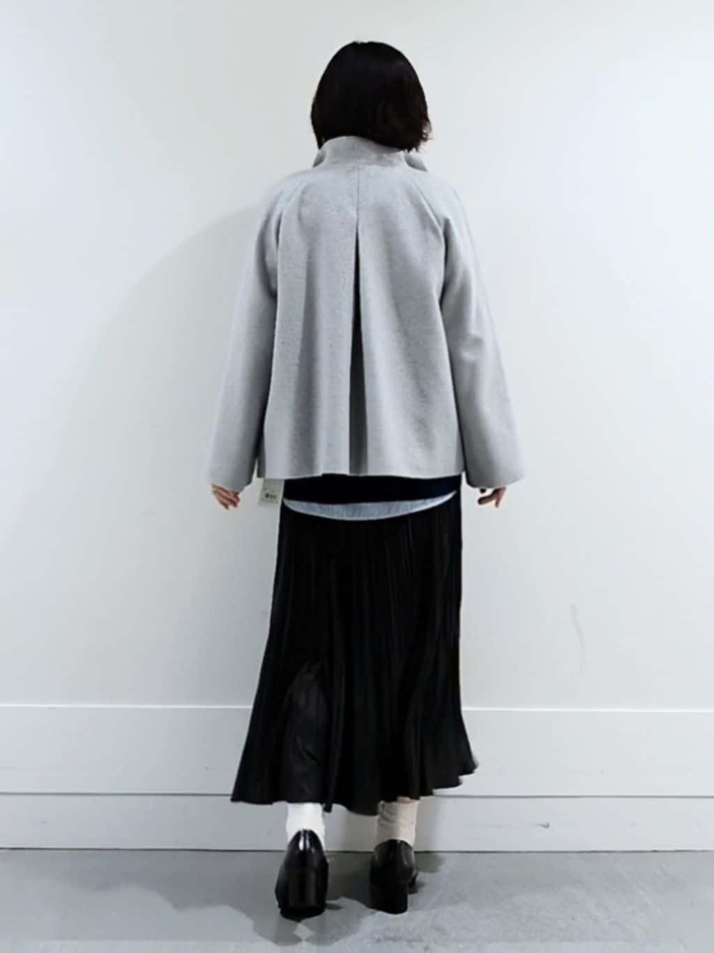 ミズタさんの「UNTITLED｜【8色展開/体型カバー】魅せるタイムレスニット」を使ったコーディネート